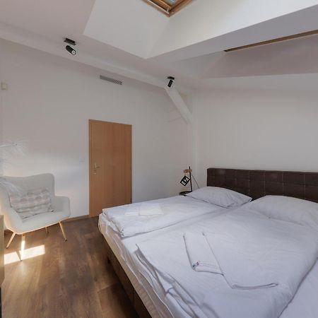 Aneri Apartment Old Town Bratislava Eksteriør billede